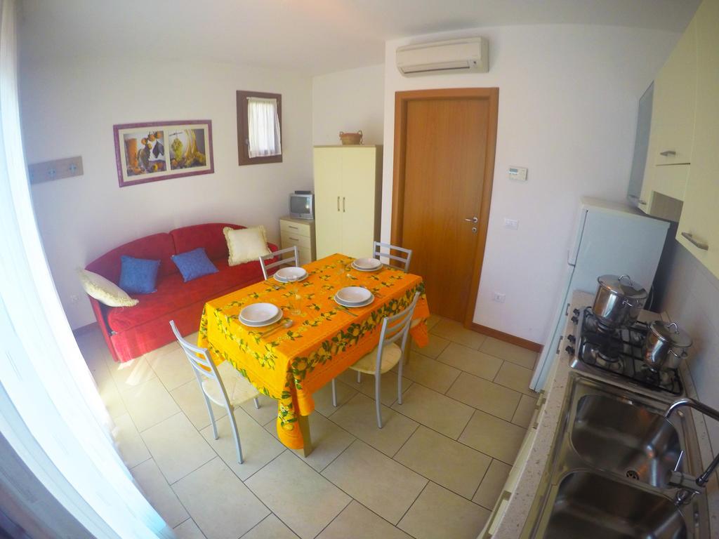 קאורלה Residence Le Piramidi מראה חיצוני תמונה