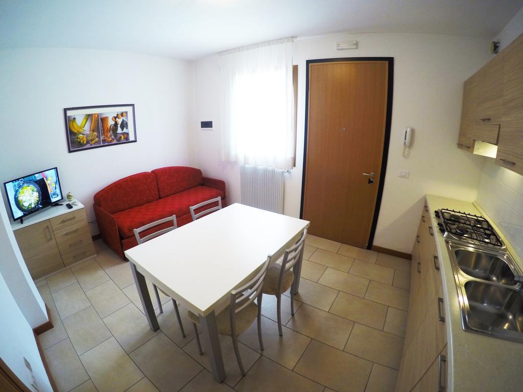 קאורלה Residence Le Piramidi מראה חיצוני תמונה