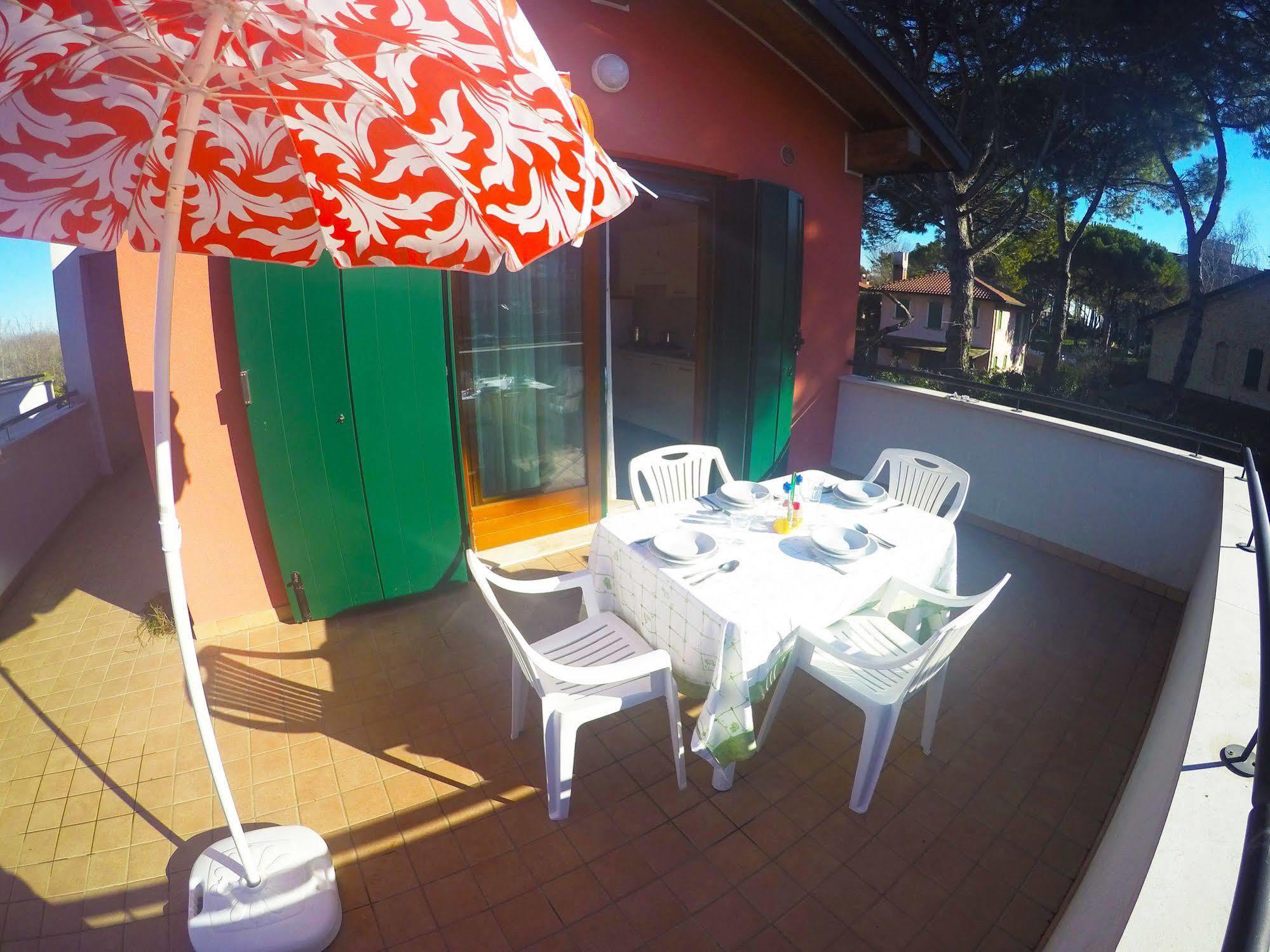 קאורלה Residence Le Piramidi מראה חיצוני תמונה